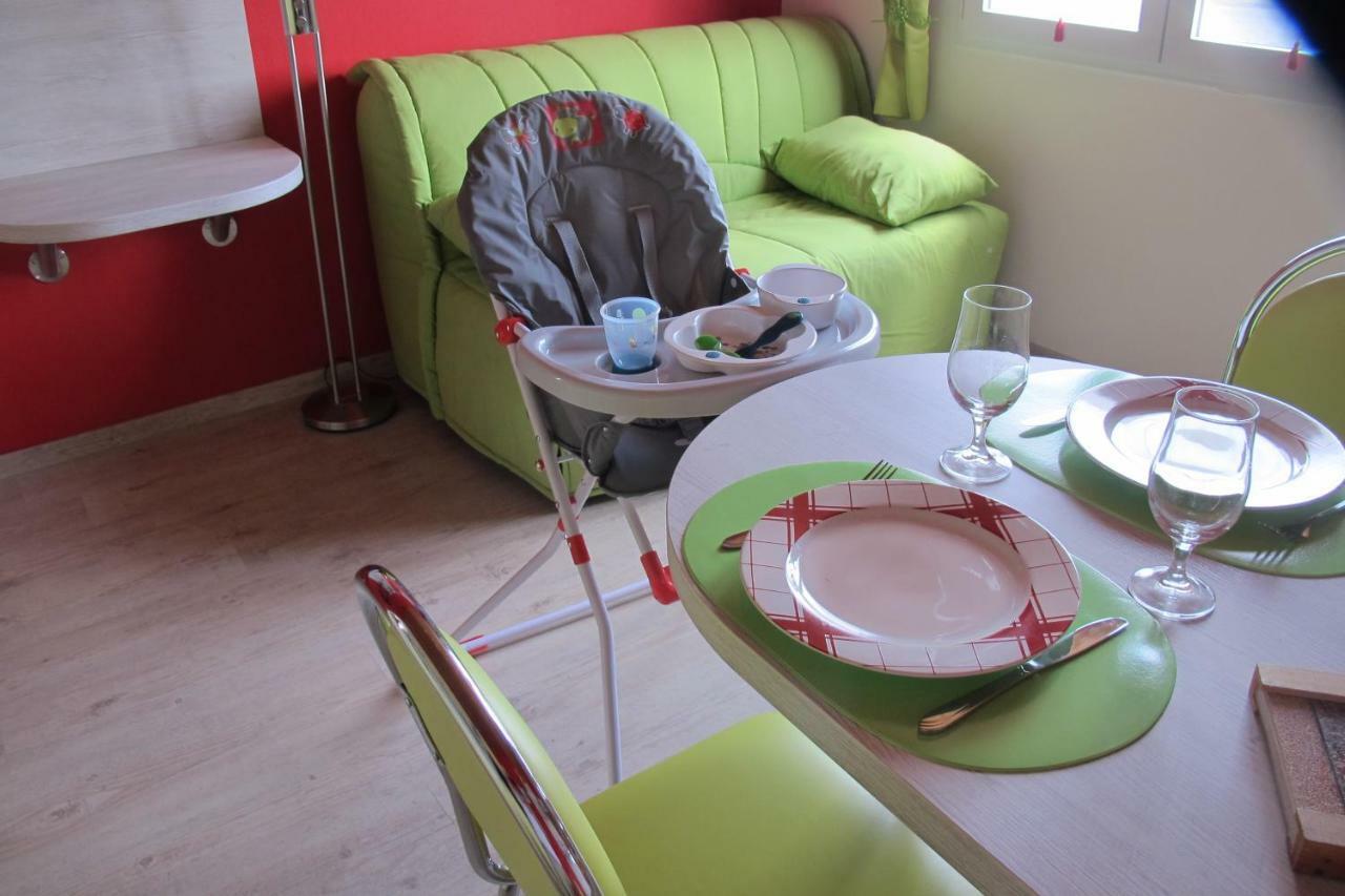Вилла Le Contrevent Saint-Julien-des-Landes Экстерьер фото